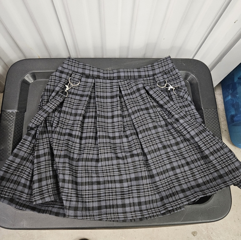 NWT Hot Topic Black Plaid Skirt w/suspenders